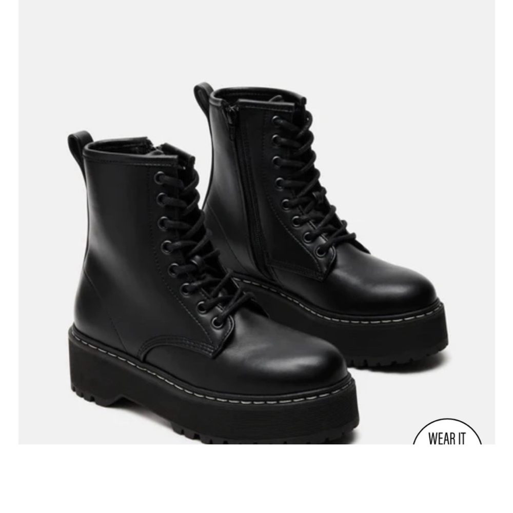 Steve Madden black betty combat boot
